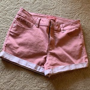 Booty-sculpting Jean shorts